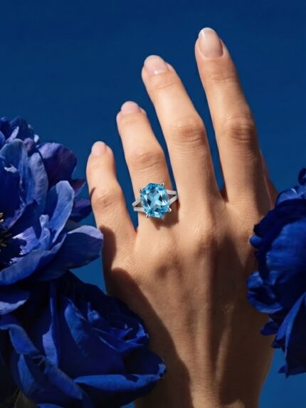 Кольцо из белого золота с топазом 15Ct