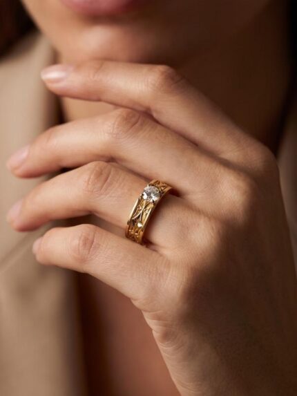 Кольцо Saint Bones с бриллиантом 0.35 ct