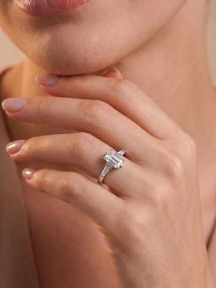 Кольцо с бриллиантом Emerald Cut 1,01 ct, GIA